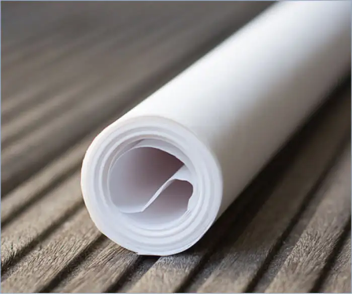 A baking paper roll