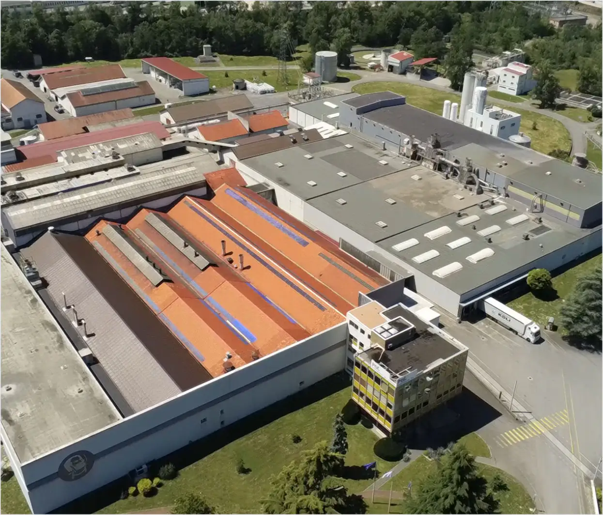 PDL's factory photographed from the sky